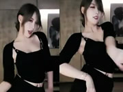 चीनी लड़की का सेक्सी डांस